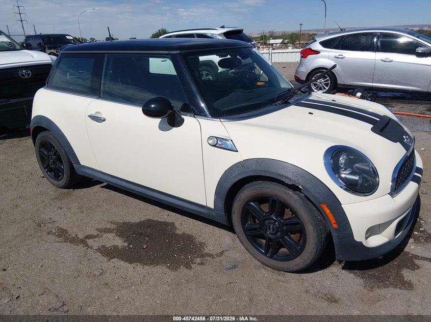 2013 MINI HARDTOP auction photo 1