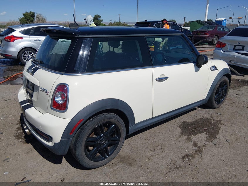 2013 MINI HARDTOP auction photo 4