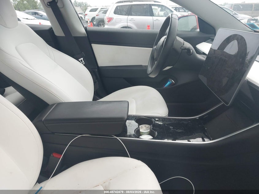 2019 TESLA MODEL 3 auction photo 5