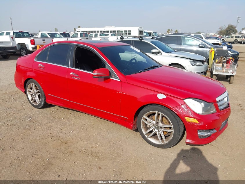 2013 MERCEDES-BENZ C 250 — zdjęcie z aukcji