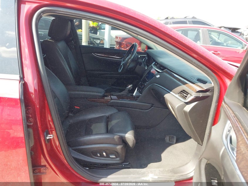 2013 CADILLAC XTS auction photo 5