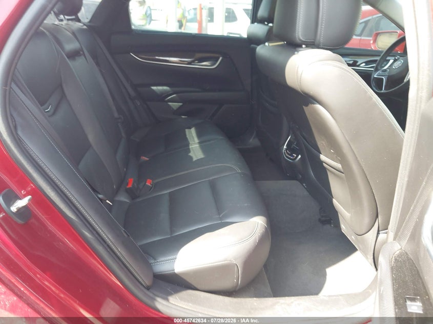 2013 CADILLAC XTS auction photo 8