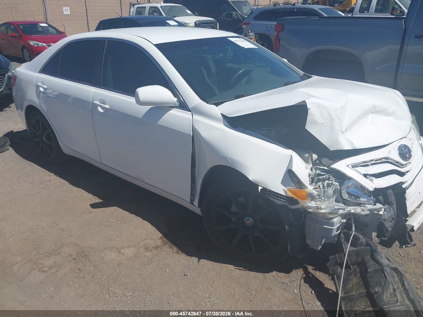2011 TOYOTA CAMRY auction photo 1