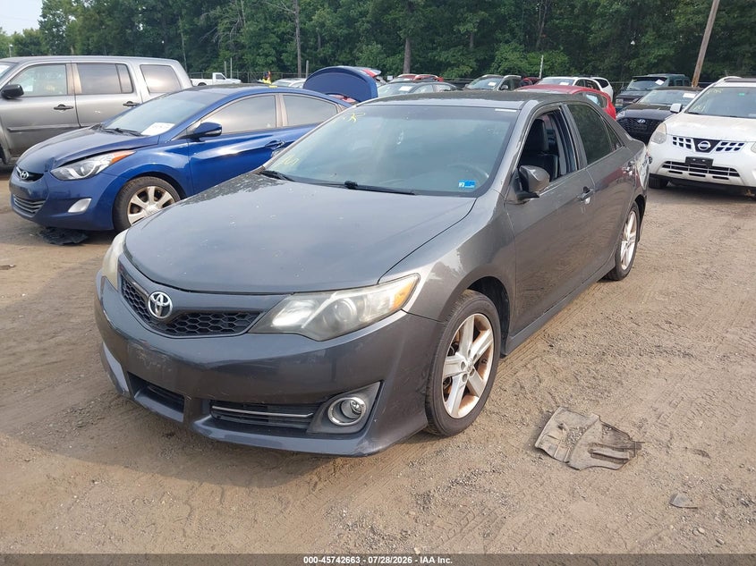 2012 TOYOTA CAMRY auction photo 2