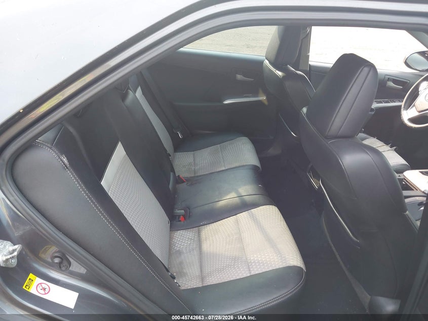 2012 TOYOTA CAMRY auction photo 8