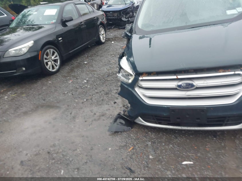 2019 FORD ESCAPE auction photo 6