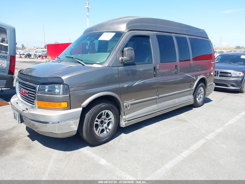 2004 GMC SAVANA auction photo 2