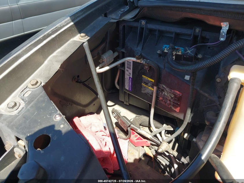 2004 GMC SAVANA auction photo 6