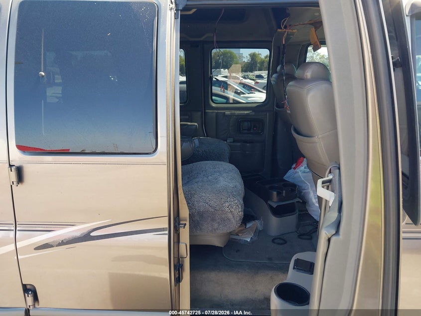 2004 GMC SAVANA auction photo 8