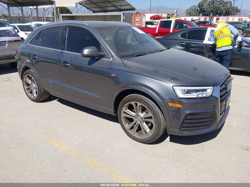 Vin: wa1hccfs8jr007922, lot: 46241460, audi q3 2.0t premium/2.0t sport premium 2018 img_1