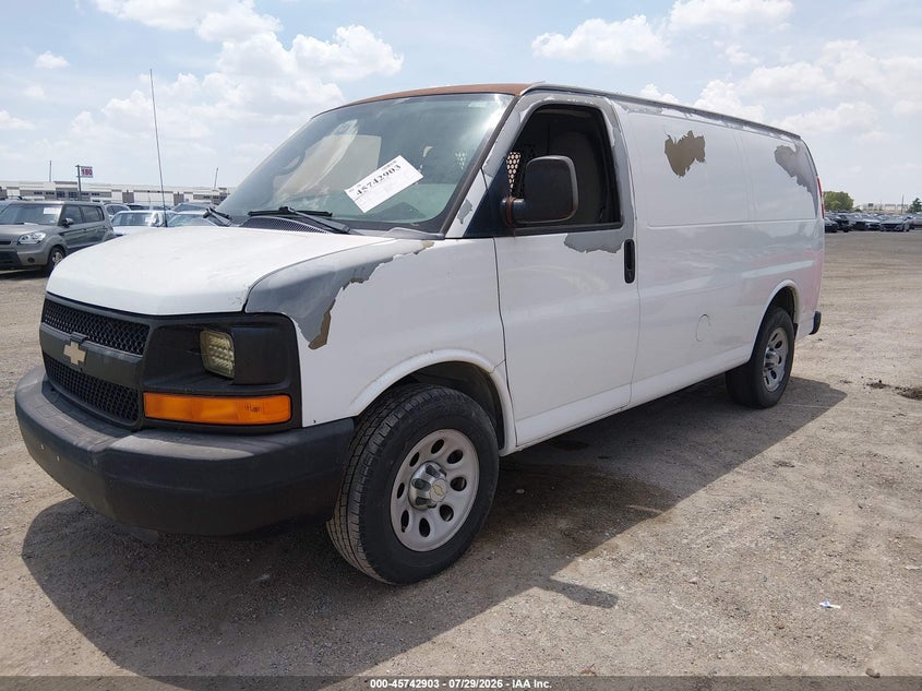 2011 CHEVROLET EXPRESS 1500 auction photo 2