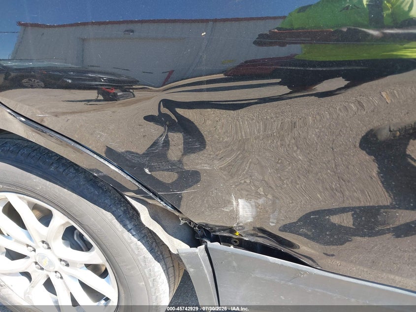 2021 CHEVROLET EQUINOX auction photo 6