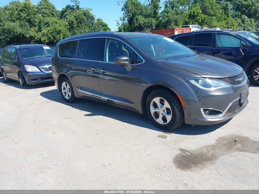 Vin: 2c4rc1eg5hr727386, lot: 46241663, chrysler pacifica touring-l plus 2017 img_1