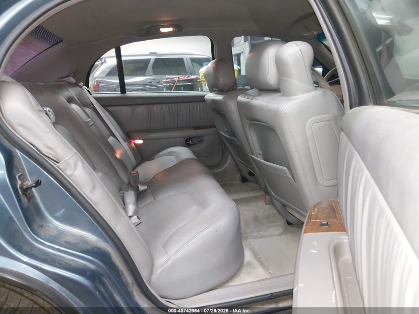 2001 BUICK PARK AVENUE auction photo 8
