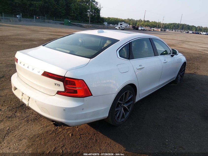 2018 VOLVO S90 auction photo 4