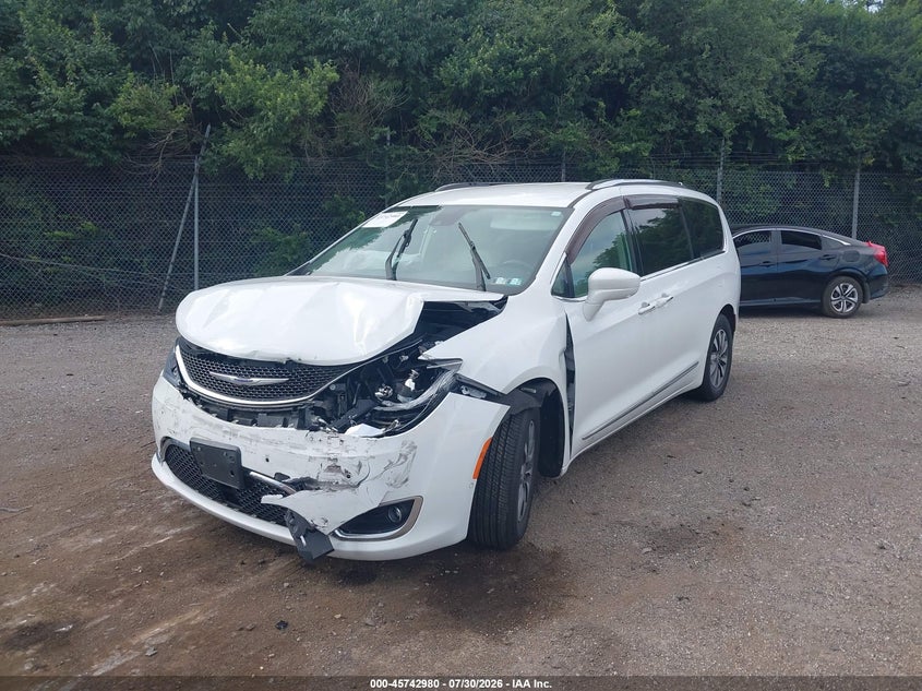 Vin: 2c4rc1eg1lr158545, lot: 46241684, chrysler pacifica touring l plus 20202