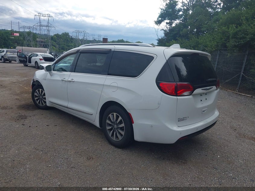 Vin: 2c4rc1eg1lr158545, lot: 46241684, chrysler pacifica touring l plus 20203