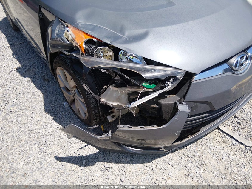 2017 HYUNDAI VELOSTER auction photo 6