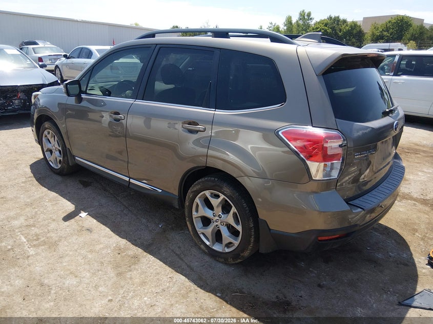 Vin: jf2sjawc0hh585772, lot: 46241766, subaru forester 2.5i touring 20173