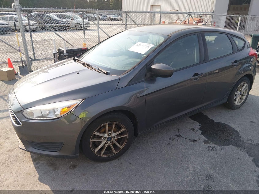Vin: 1fadp3k27jl299022, lot: 46241798, ford focus se 20182