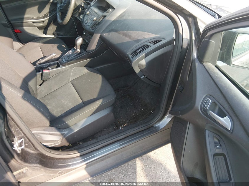 2018 FORD FOCUS auction photo 5