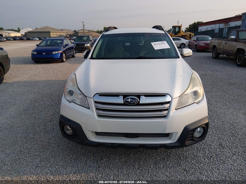 2013 SUBARU OUTBACK auction photo 6