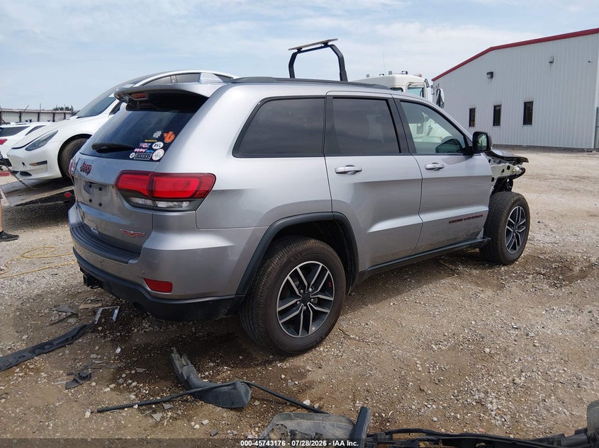 JEEP GRAND CHEROKEE - zdjęcie 4