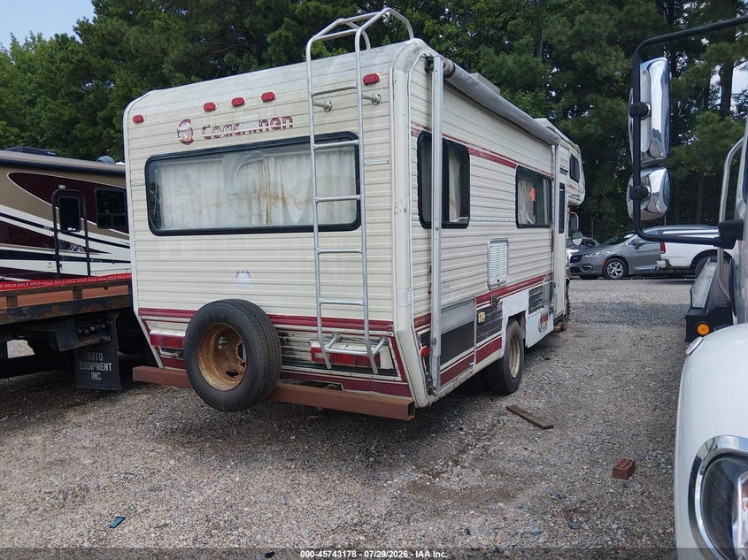 1983 CHEVROLET G30 auction photo 4