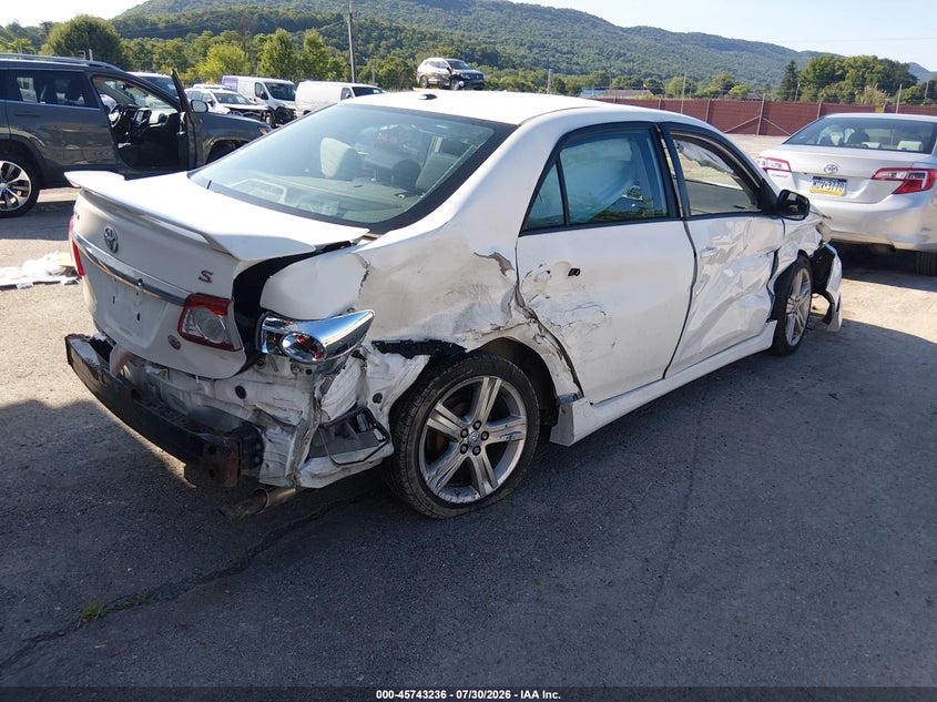 Vin: 2t1bu4ee4dc100526, lot: 46241940, toyota corolla s 20134
