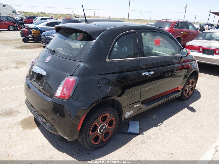 2016 FIAT 500E auction photo 4
