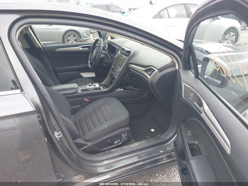 2019 FORD FUSION HYBRID auction photo 5