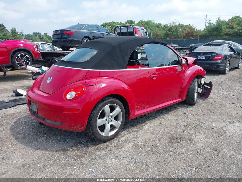 2007 VOLKSWAGEN NEW BEETLE — zdjęcie 4