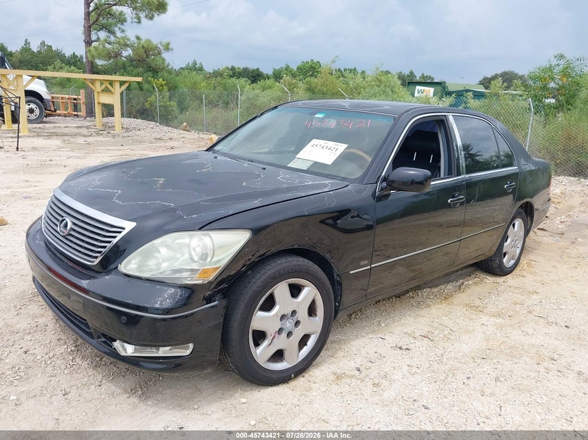 2004 LEXUS LS 430 auction photo 2