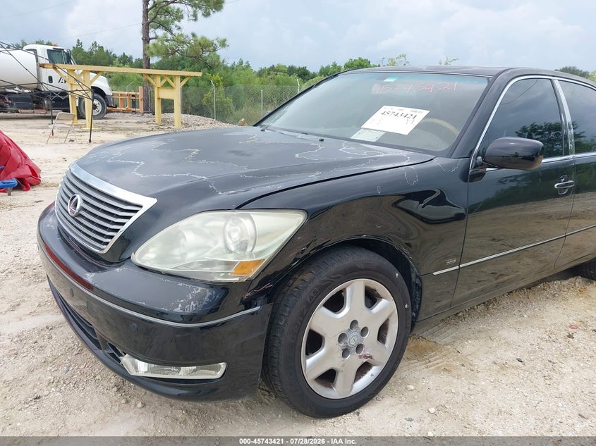 2004 LEXUS LS 430 auction photo 6
