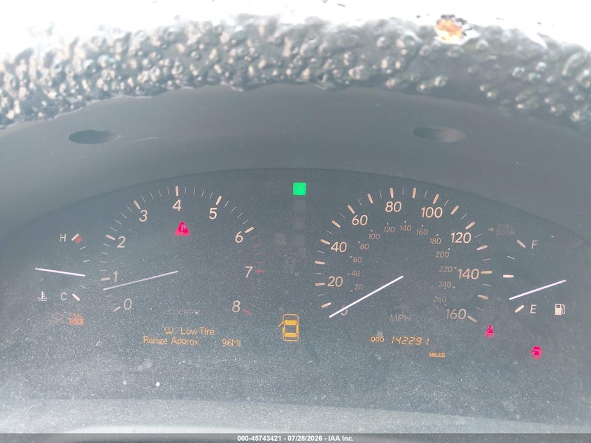 2004 LEXUS LS 430 auction photo 7