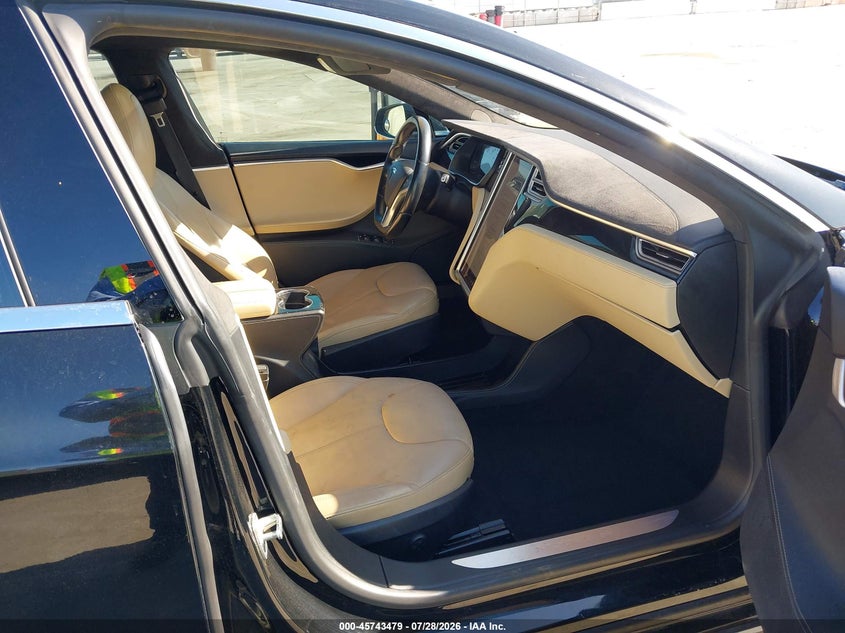 2015 TESLA MODEL S auction photo 5