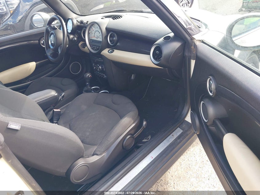 2012 MINI COOPER S auction photo 5