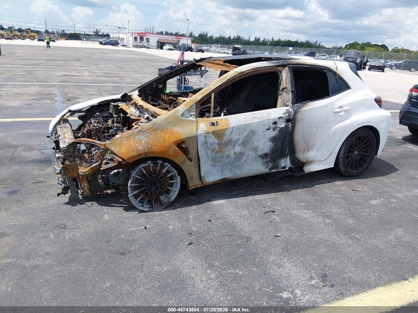 Vin: jtnabaae8sa020133, lot: 46242208, toyota gr corolla premium plus 20252