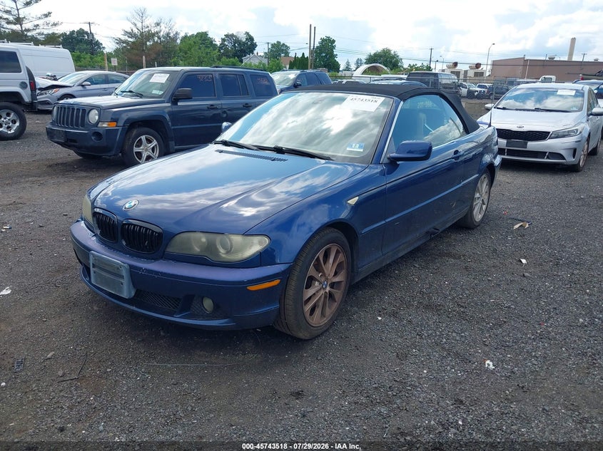 2005 BMW 330CI auction photo 2