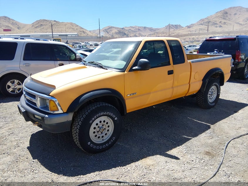 1995 Chevrolet S Truck S10, Звичайний знос, IAAI, VIN 1GCCT19WXS8222308 — фото 2