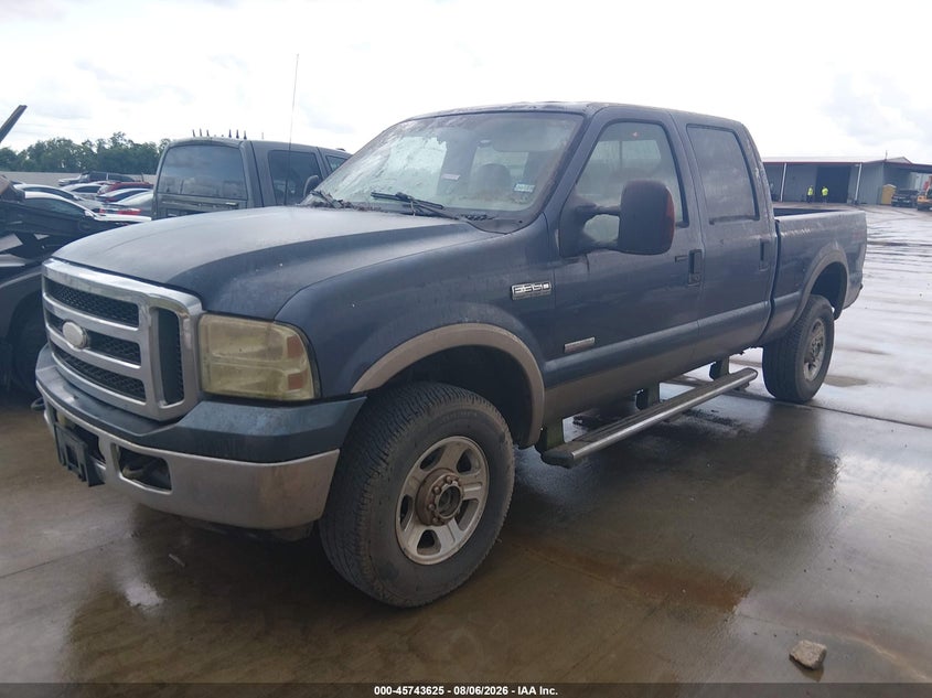 2005 FORD F-350 auction photo 2