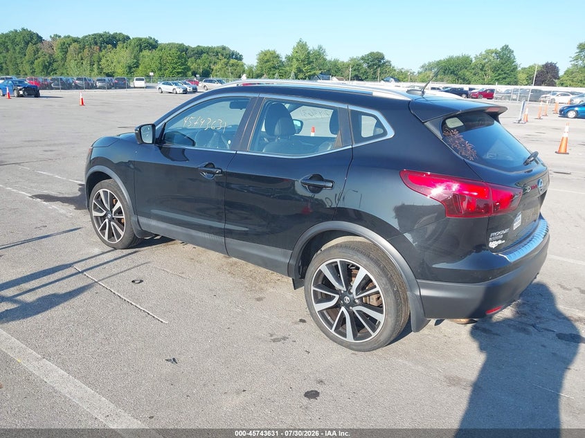 Vin: jn1bj1cr1hw123887, lot: 46242335, nissan rogue sport sl 20173