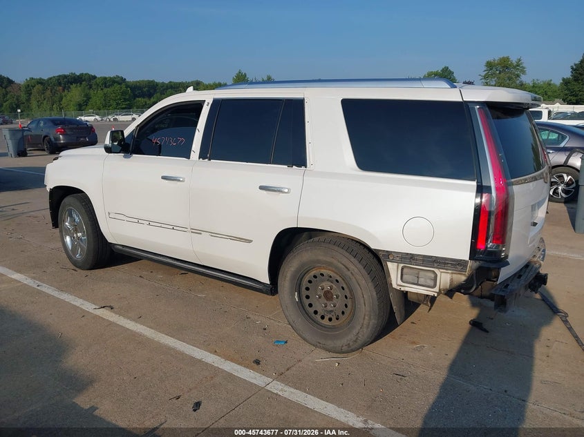 2016 CADILLAC ESCALADE auction photo 3