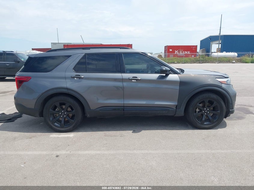 2022 FORD EXPLORER ST-LINE · Фото 13