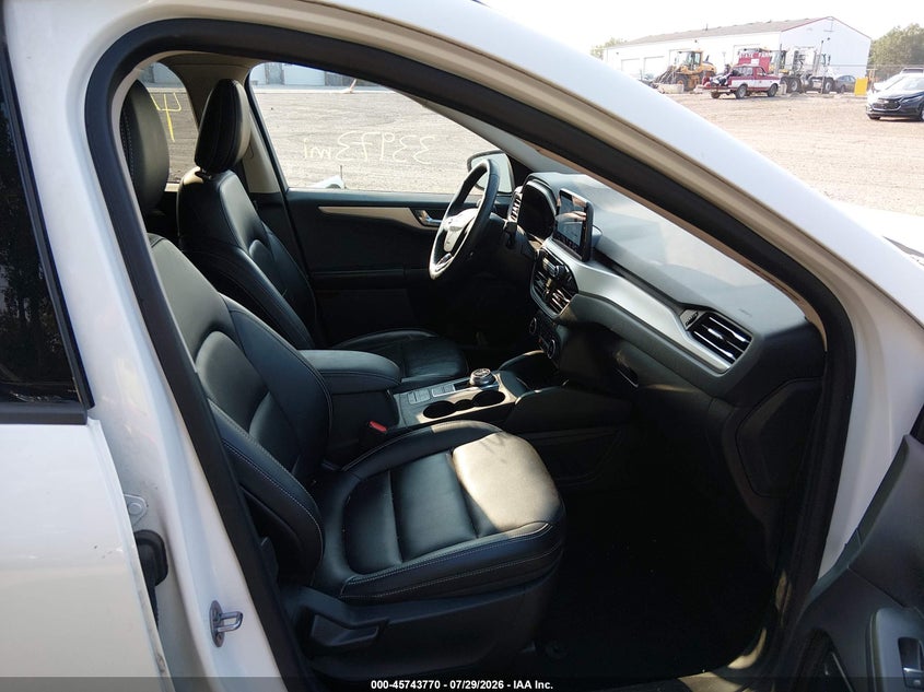 2020 FORD ESCAPE auction photo 5