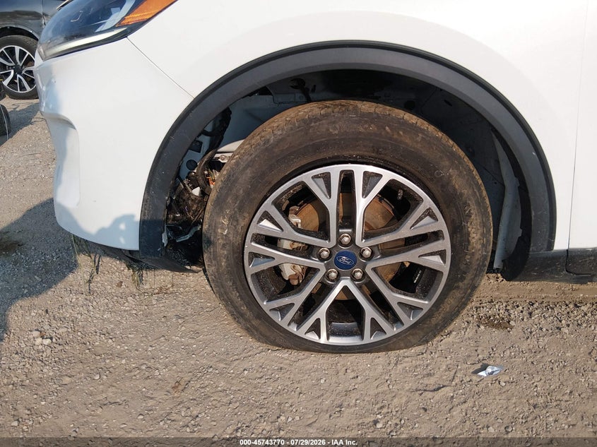 2020 FORD ESCAPE auction photo 6