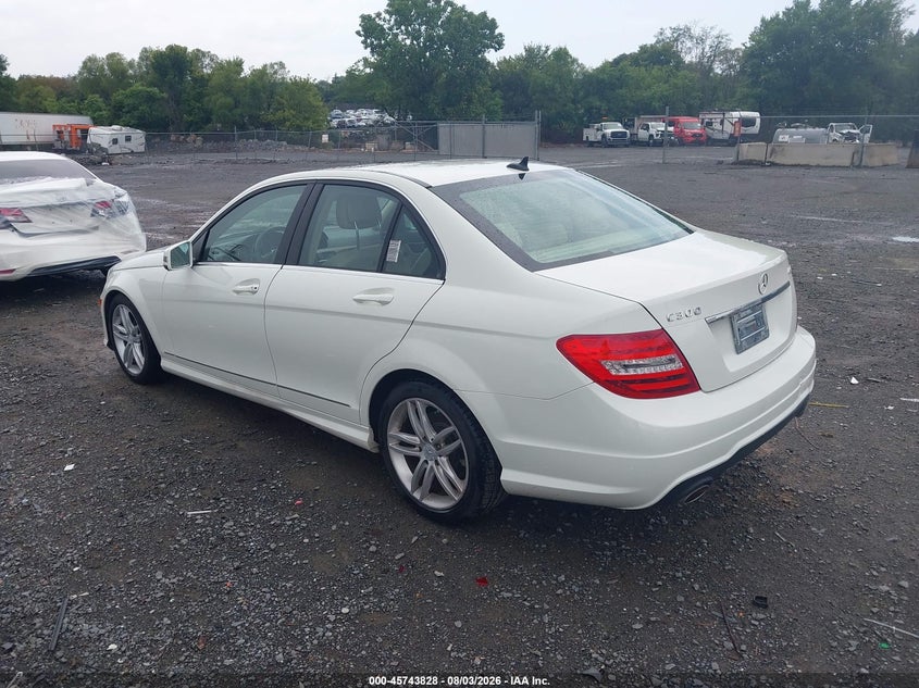 Vin: wddgf8bb2cr210874, lot: 46242532, mercedes-benz c 300 sport 4matic 20123