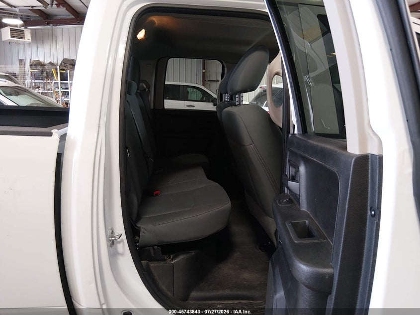 2019 RAM 1500 CLASSIC auction photo 8