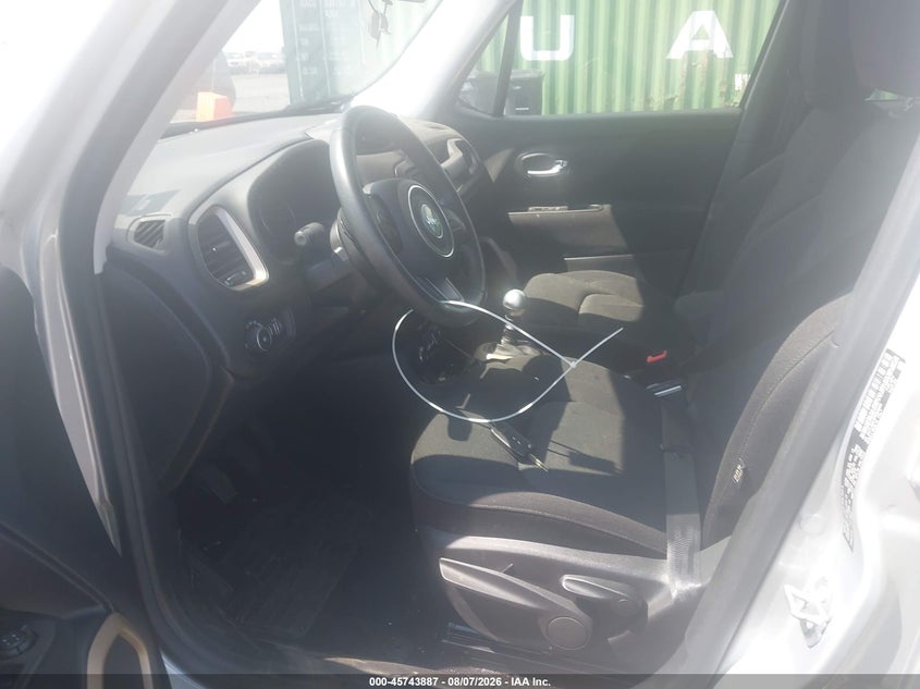 2015 JEEP RENEGADE auction photo 5