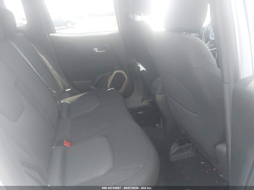 2015 JEEP RENEGADE auction photo 8